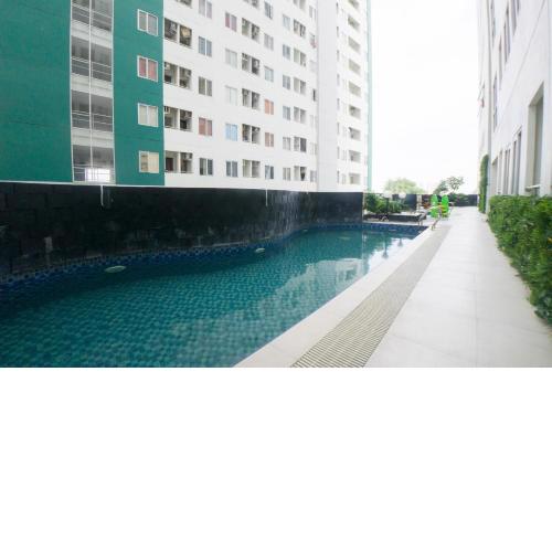 RedDoorz Apartment near Bundaran Satelit Surabaya