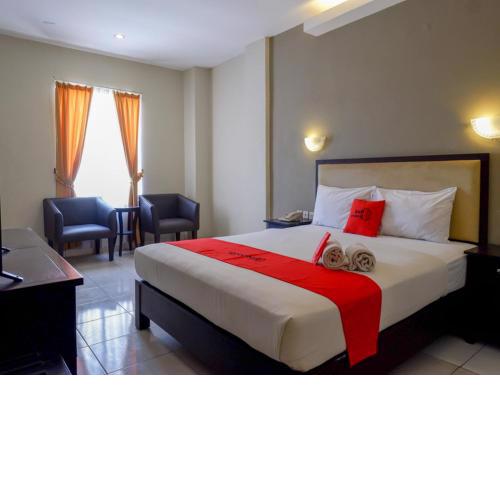 RedDoorz At Jalan Sriwijaya Semarang