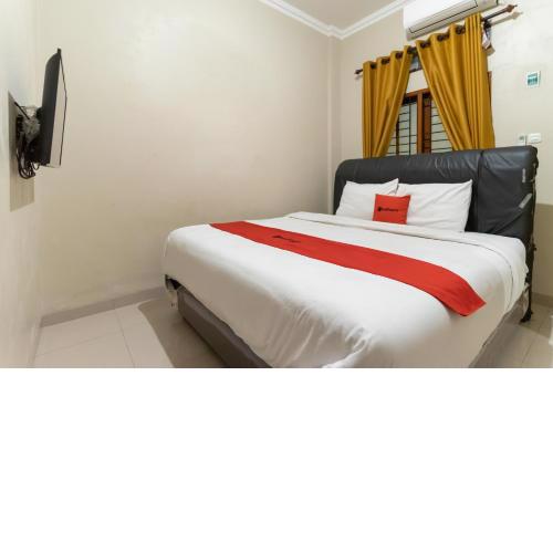 RedDoorz At Joyce Guest House Medan