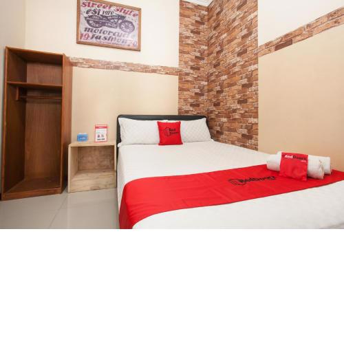 RedDoorz At Omah Wetan Sawojajar Malang