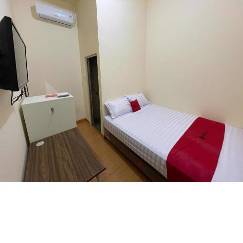 RedDoorz at Ramelau near AP Pettarani