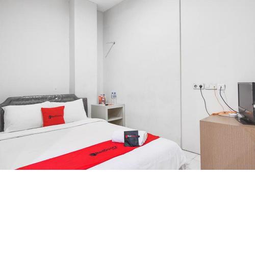 RedDoorz at Siwalankerto Surabaya
