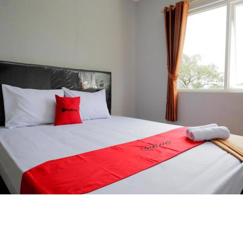 RedDoorz @ City Park Medoho Semarang