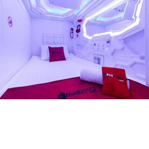 RedDoorz Hostel @ Capsule Inn Medan