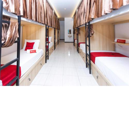 RedDoorz Hostel @ Malang City Center 2