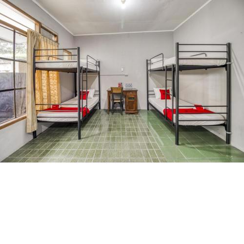 RedDoorz Hostel near Adisucipto Airport Yogyakarta