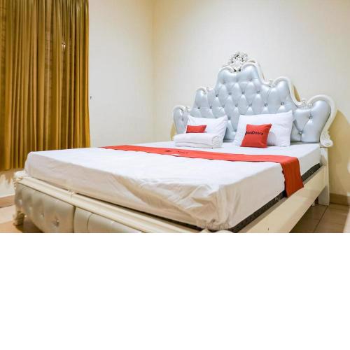 RedDoorz @ Jalan Gajah Mada Medan 2