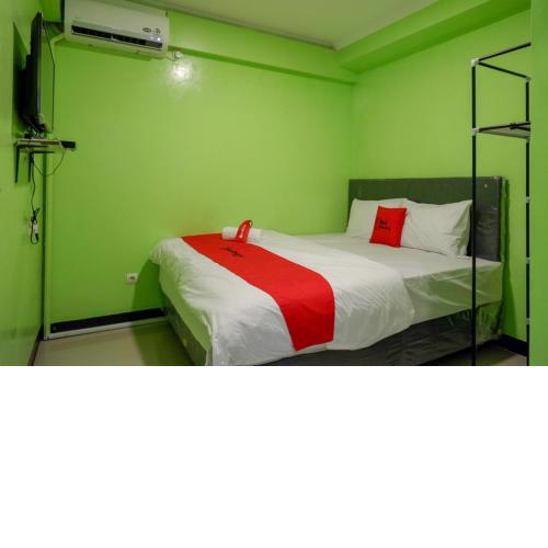 RedDoorz @ Jalan Gatot Subroto Semarang