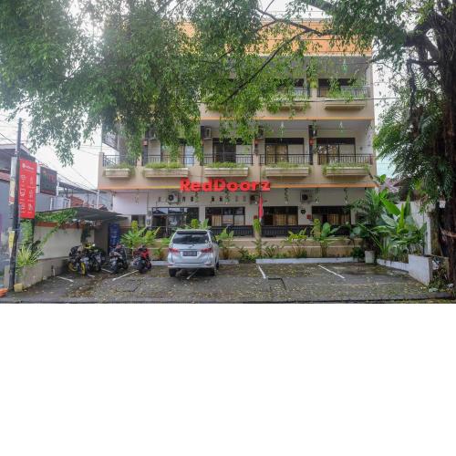 RedDoorz @ Jalan Pramuka Manado