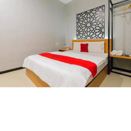 RedDoorz @ Manukan Surabaya