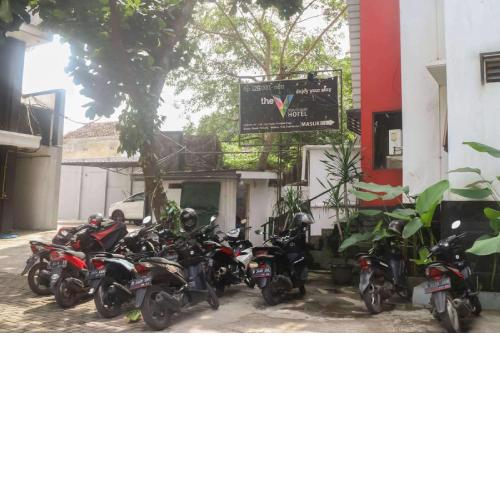 RedDoorz near Alun Alun Bandung 3