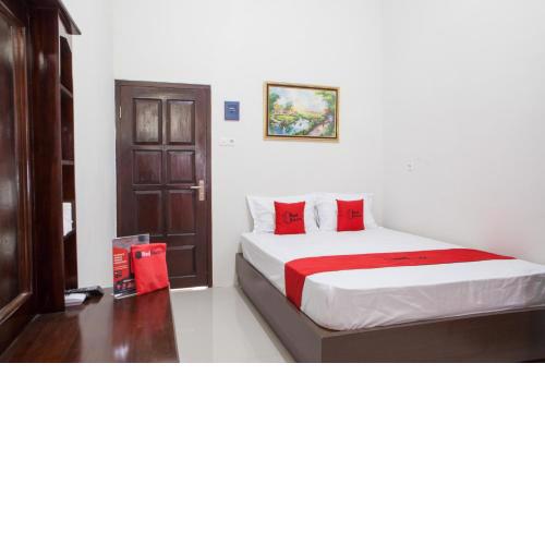 RedDoorz near Banyuwangi Baru Station