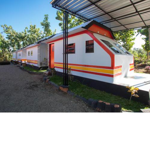 RedDoorz near Banyuwangi Kota Train Station
