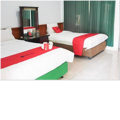 RedDoorz near Bojonegoro Train Station