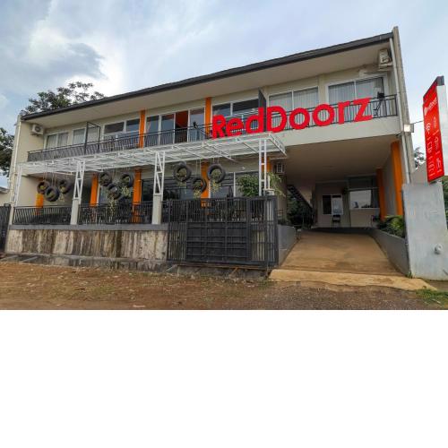 RedDoorz near Exit Toll Bogor
