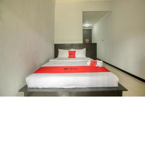 RedDoorz near Exit Toll Nusa Dua