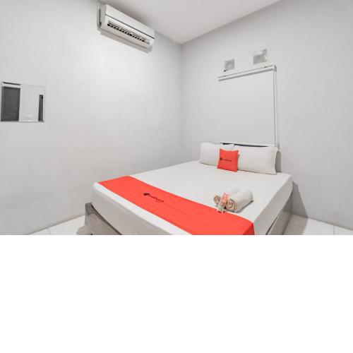 RedDoorz near Exit Toll Pasteur 4