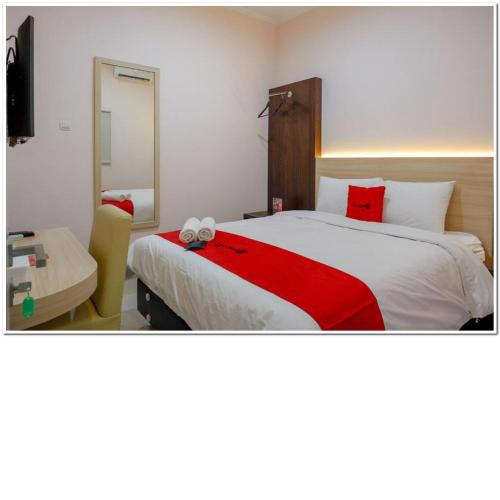 RedDoorz near Gejayan 3