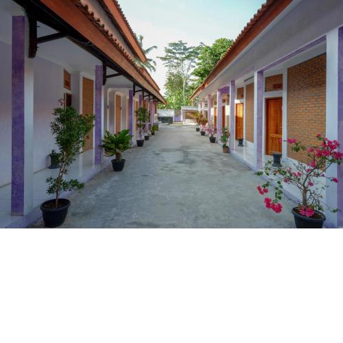 RedDoorz near Goa Jatijajar 2