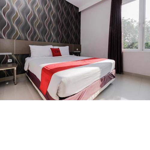 RedDoorz near Goa Sunyaragi
