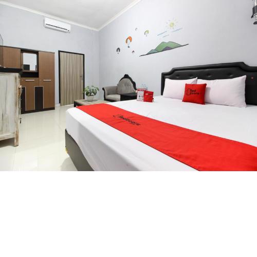 RedDoorz near Graha Saba UGM