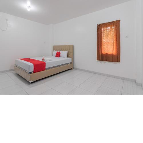 RedDoorz Near Mall Ramayana Rapak Balikpapan