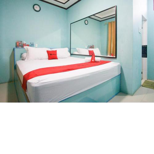 RedDoorz near Mikie Holiday Funland Berastagi