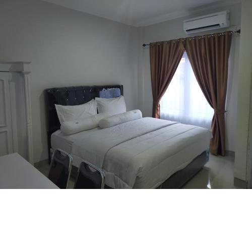 RedDoorz near Palembang Airport 2