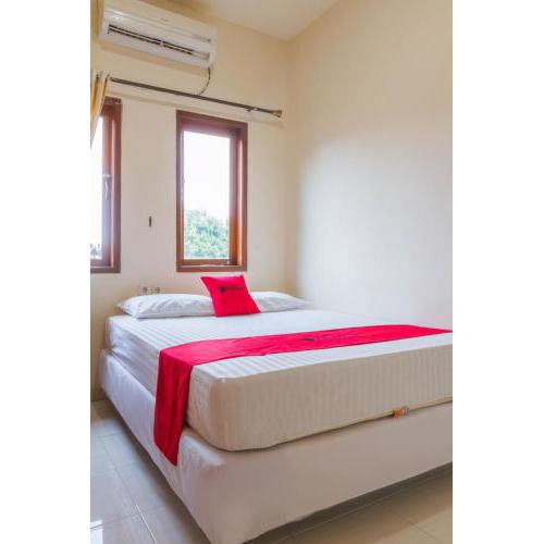 RedDoorz near Pasar Pagi Cirebon 2