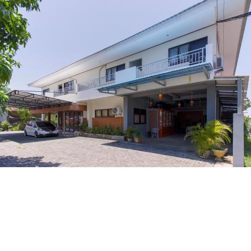RedDoorz near Sam Ratulangi Airport Manado