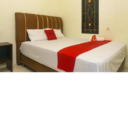 RedDoorz near Sentani Airport Jayapura