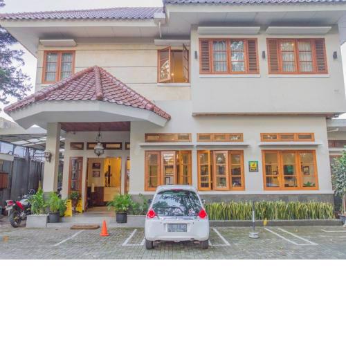 RedDoorz near Simpang Dago 2