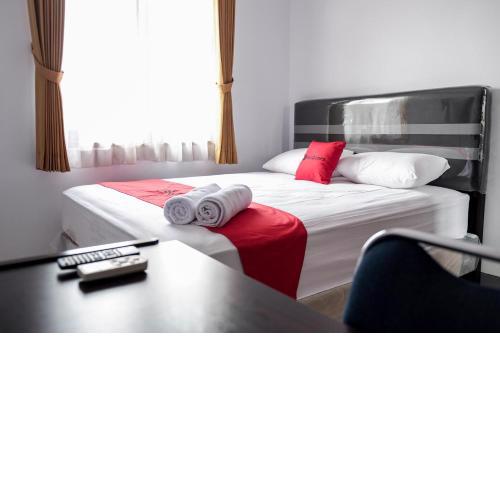 RedDoorz near Supermall Karawaci 2