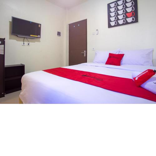 RedDoorz near Taman Kota Ternate