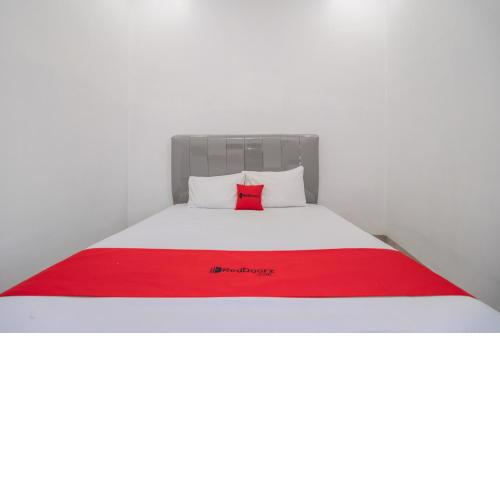 RedDoorz near Tugu Coklat Pesawaran Lampung