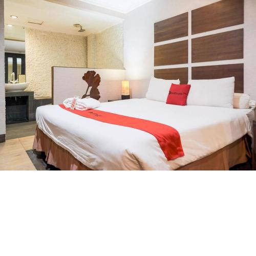 RedDoorz near Waterboom Lippo Cikarang