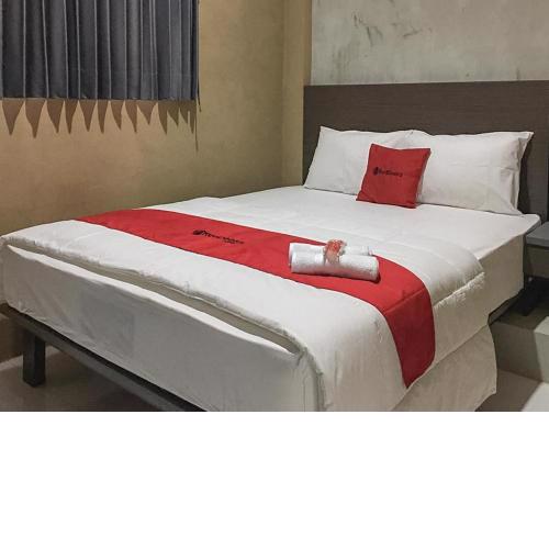 RedDoorz near Wisata Paribendo Lawang