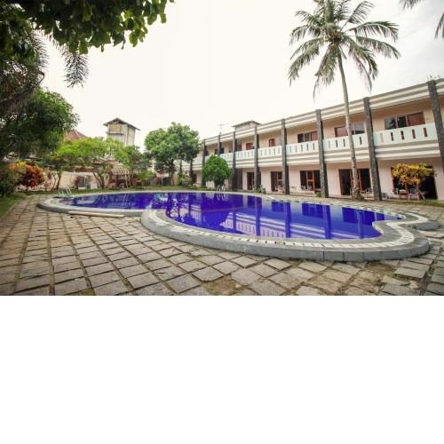 RedDoorz Plus At Hotel Sofia Pangandaran