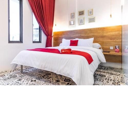 RedDoorz Plus At Mitrotel Medan