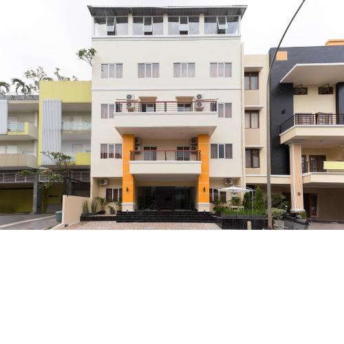 RedDoorz Plus @ Boulevard Residence BSD