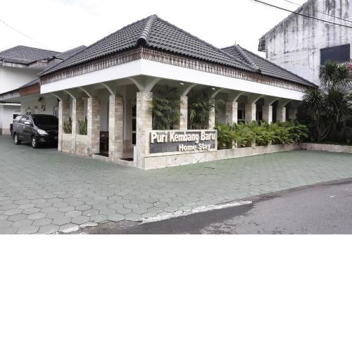 RedDoorz Plus near Adisucipto Airport 2