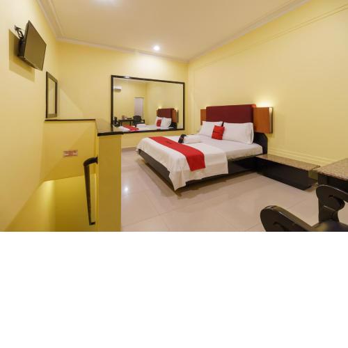 RedDoorz Plus near Ancol