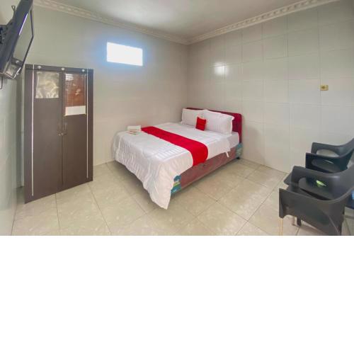 RedDoorz Plus near Cito Mall Surabaya