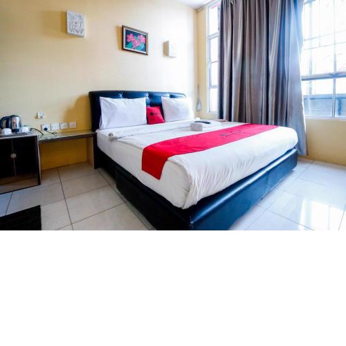 RedDoorz Plus near DC Mall Batam