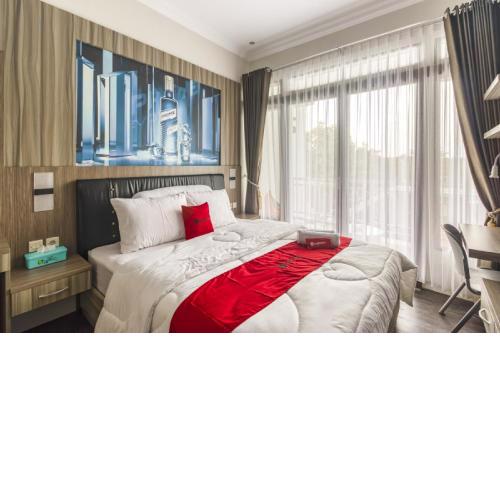 RedDoorz Plus near Gembira Loka Zoo 2