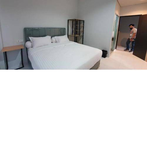 RedDoorz Plus near Siloam Hospital Balikpapan