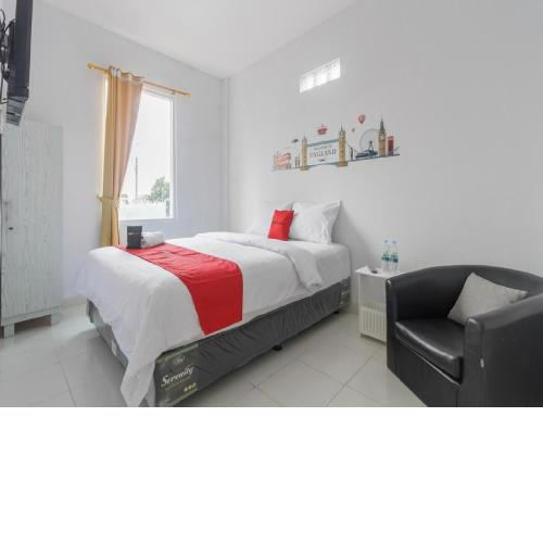 RedDoorz Plus near Taman Rasuna Menteng