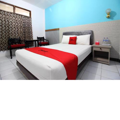 RedDoorz Plus Syariah near Lempuyangan Station 3