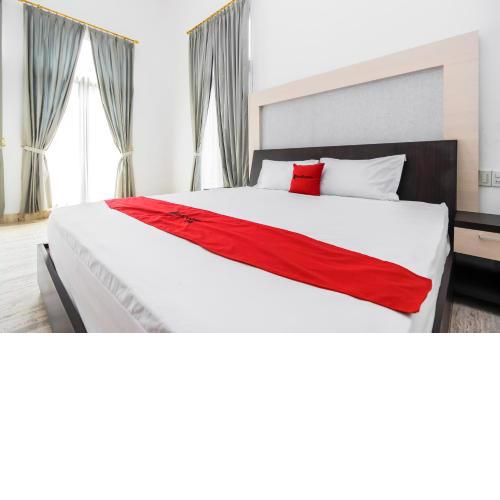 RedDoorz Premium @ Gandaria Jagakarsa