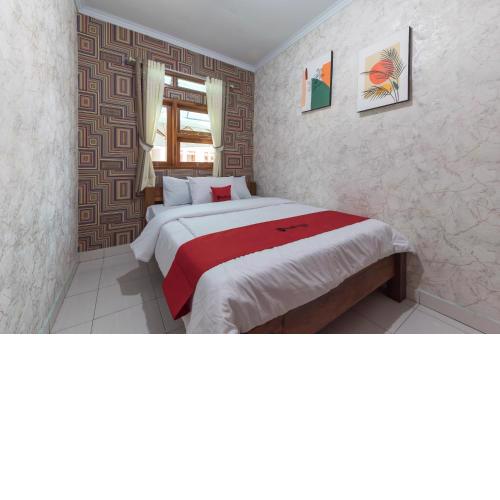 RedDoorz Resort @ Ciater 2